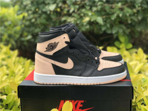 AJ Jordan 1 Retro High Black Crimson Tint