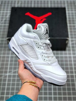 AJ Jordan 5 Low White/Black-Wolf Grey 819172-122